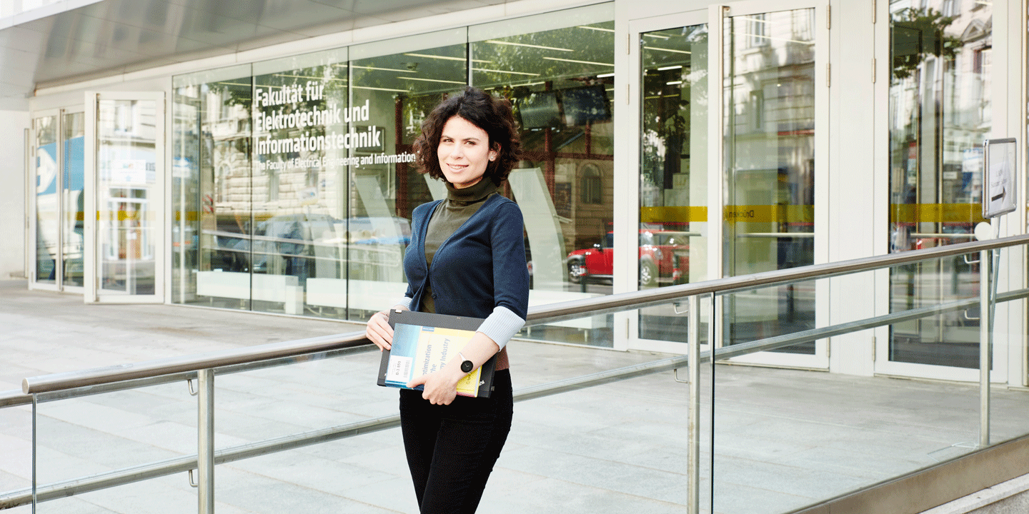 PhD-Studentin Magda Mirescu gewann 2017 das VERBUND-Frauenstipendium. 